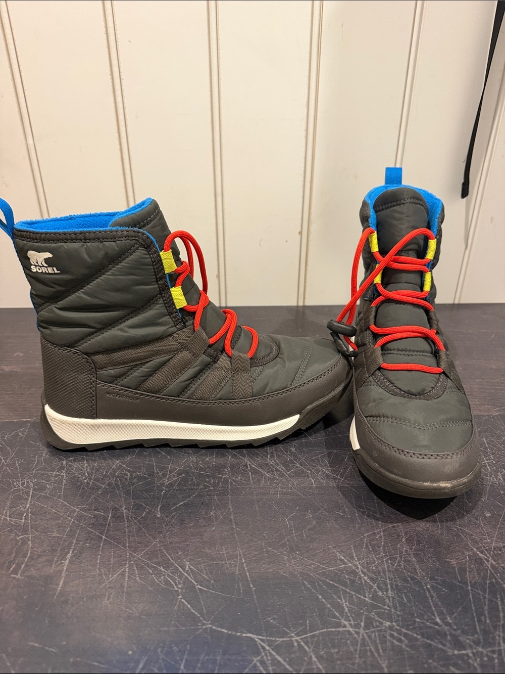Sorel Kids Gray Winter Boots with Red Laces and Blue Trim